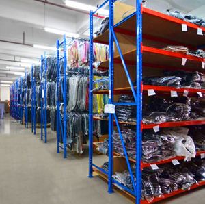 服裝倉儲(chǔ)物流