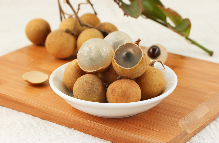 越南海陽省3噸龍眼首次出口美國、歐洲和新加坡